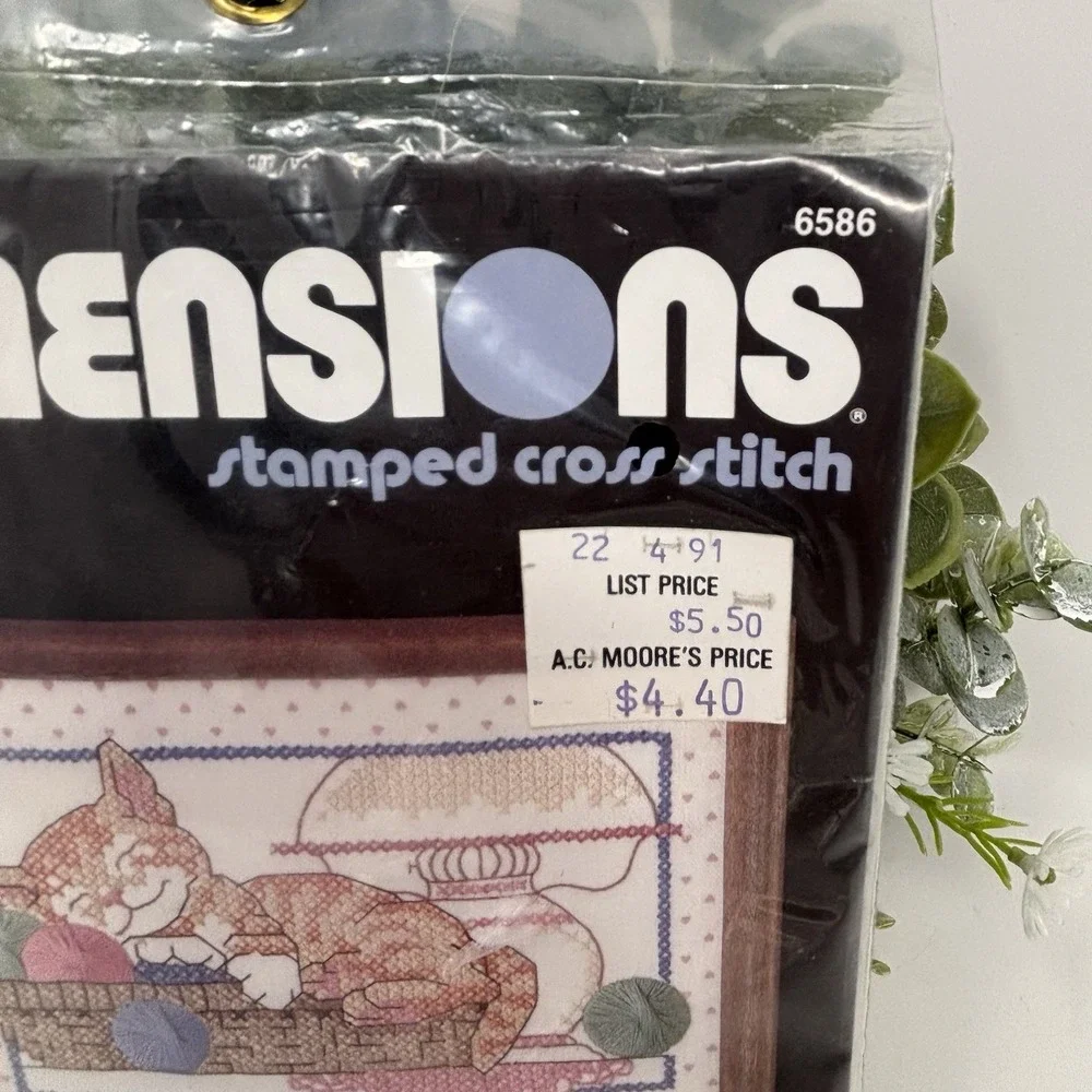 Vintage 1990 Dimensions Cozy Catnap Stamped Cross Stitch Kit Cat Yarn 6586 NOS